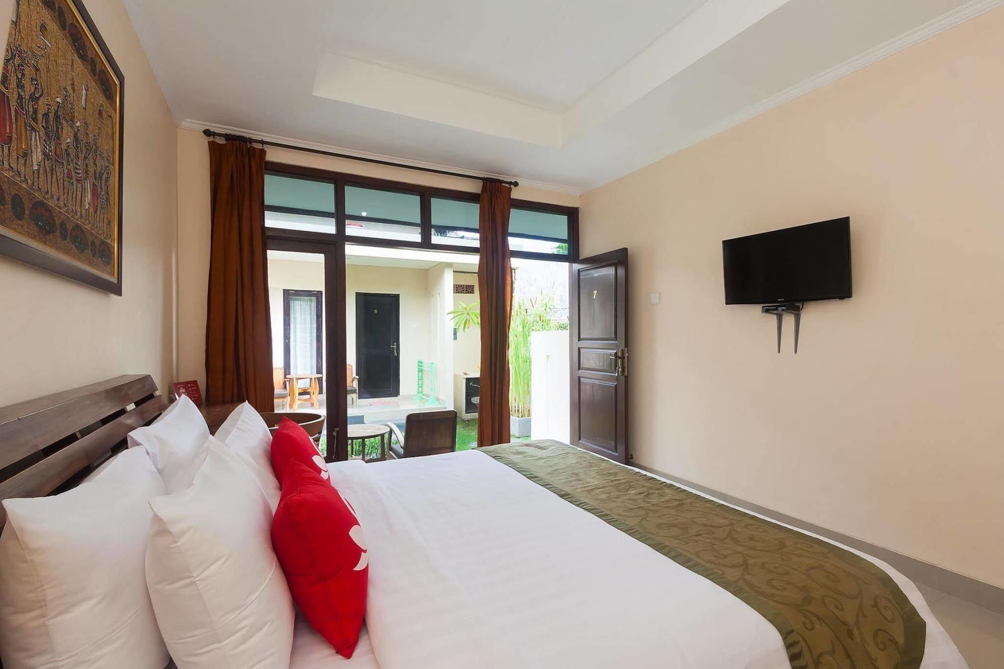 Zen Rooms Sanur Blanjong Sekawaru Екстериор снимка